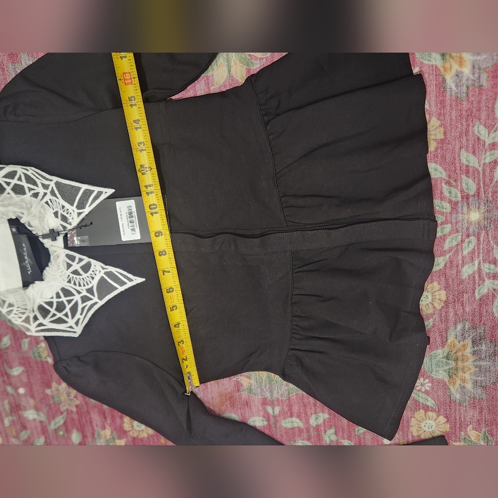 Killstar black button-down shirt with bell sleeves - Picture 6 of 11